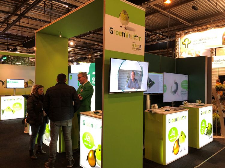Infogroen-stand. Directeur John Willemsen: ‘Het live contact met de gebruikers van onze software en potentiële nieuwe klanten is ontzettend belangrijk.’ Infogroen-stand. Directeur John Willemsen: ‘Het live contact met de gebruikers van onze software en potentiële nieuwe klanten is ontzettend belangrijk.’