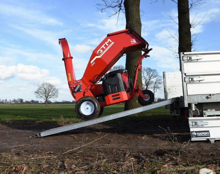 De zelfrijdende 1800WD, aangedreven door een elektrisch differentieel De zelfrijdende 1800WD, aangedreven door een elektrisch differentieel