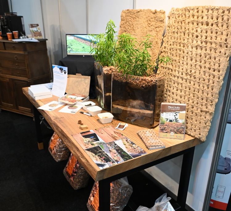 Deze Secalfloor grondplaten hebben een wateropslag van 12 liter per vierkante meter Deze Secalfloor grondplaten hebben een wateropslag van 12 liter per vierkante meter