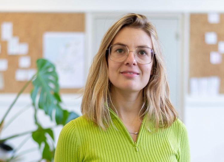 Fien Dekker, eigenaar van Park Positive en bedenker van de Flood Twin tegel Fien Dekker, eigenaar van Park Positive en bedenker van de Flood Twin tegel