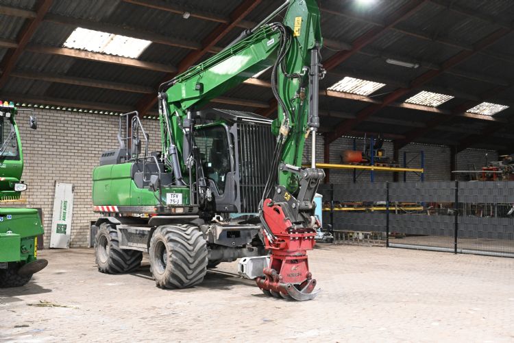 Doosan kraan met Velkop Doosan kraan met Velkop