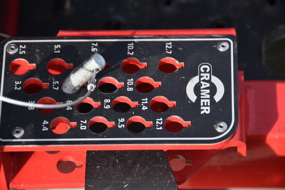 Eenvoudige verstelling van de maaihoogte Eenvoudige verstelling van de maaihoogte