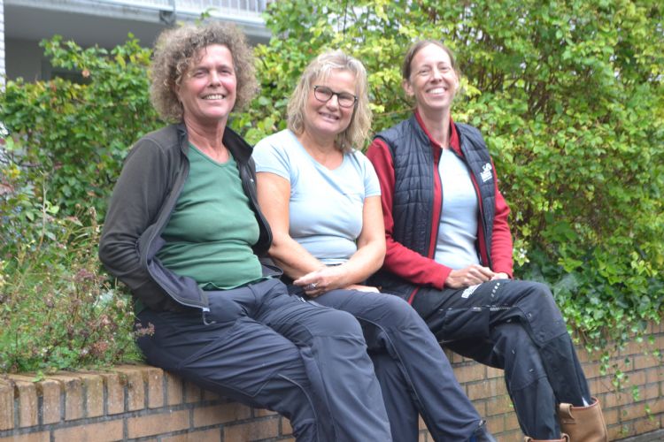 V.l.n.r.: Lilian Verhaak, Tiny Schut en Marie José van der Werff ten bosch