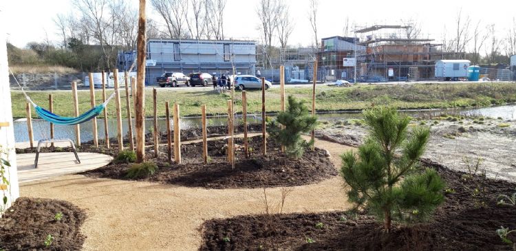 Openbare ruimte met Padvast (foto: Braat) Openbare ruimte met Padvast (foto: Braat)