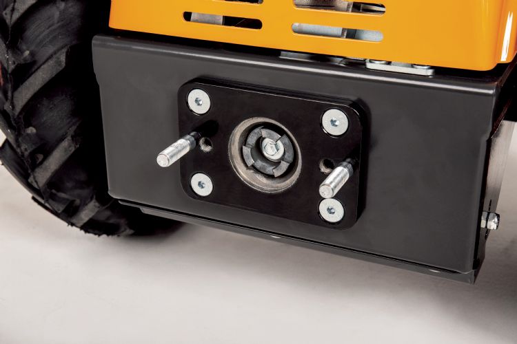 Snelle montage van aanbouwwerktuigen en aandrijving Snelle montage van aanbouwwerktuigen en aandrijving