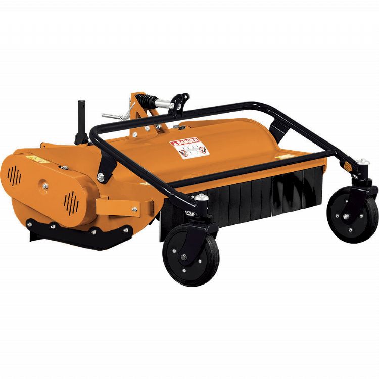 De werkbreedte van de aanbouwklepelbak is 68 cm. De werkbreedte van de aanbouwklepelbak is 68 cm.