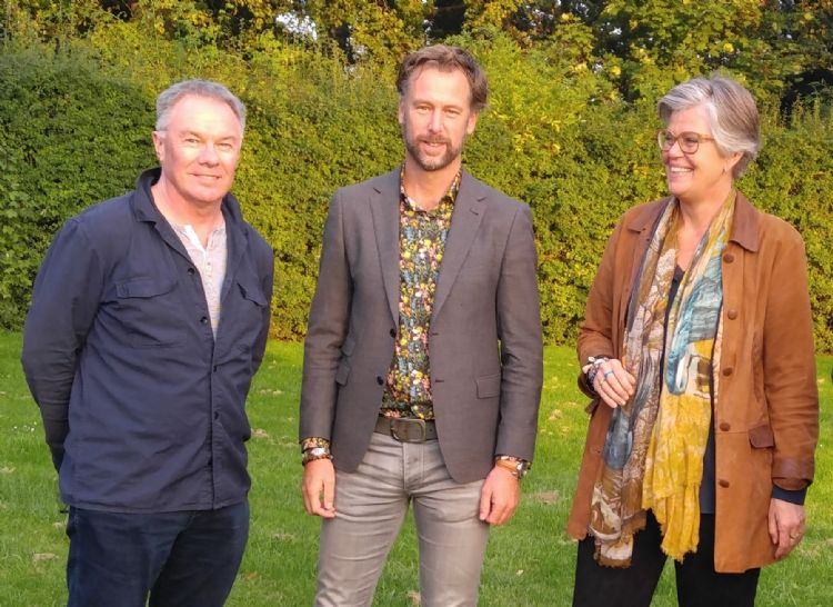 Gary Graham (showmanager Bloom in the Park), Frits Hoogers (projectleider Gardenista) en Wilma Walenberg (landelijk bestuurslid KMTP/Groei & Bloei)