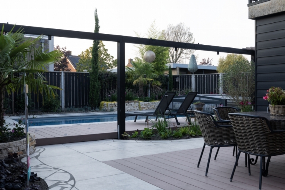 Mediterrane tuin met zwembad