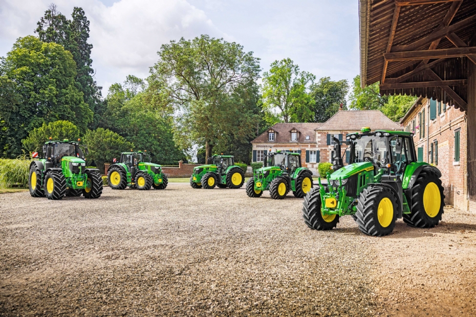 Deel van GroeNoord inventaris inclusief John Deere onderdelen zijn overgenomen. Beeld ter illustratie (John Deere 6M tractor series)