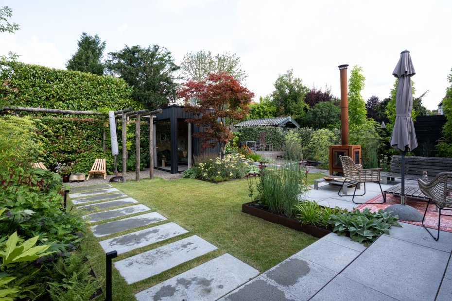 Het beplantingsplan van deze tuin is het resultaat van jarenlange samenwerking tussen StukArt Tuinen en handelskwekerij Antoon Rijnbeek.