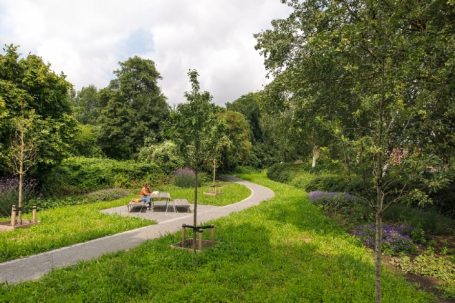 Copyright Marleen Annema - LAOS