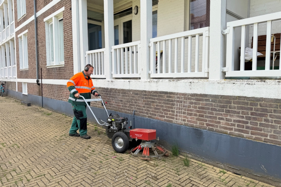 Robert Barbor in actie met de Weedee PRO
