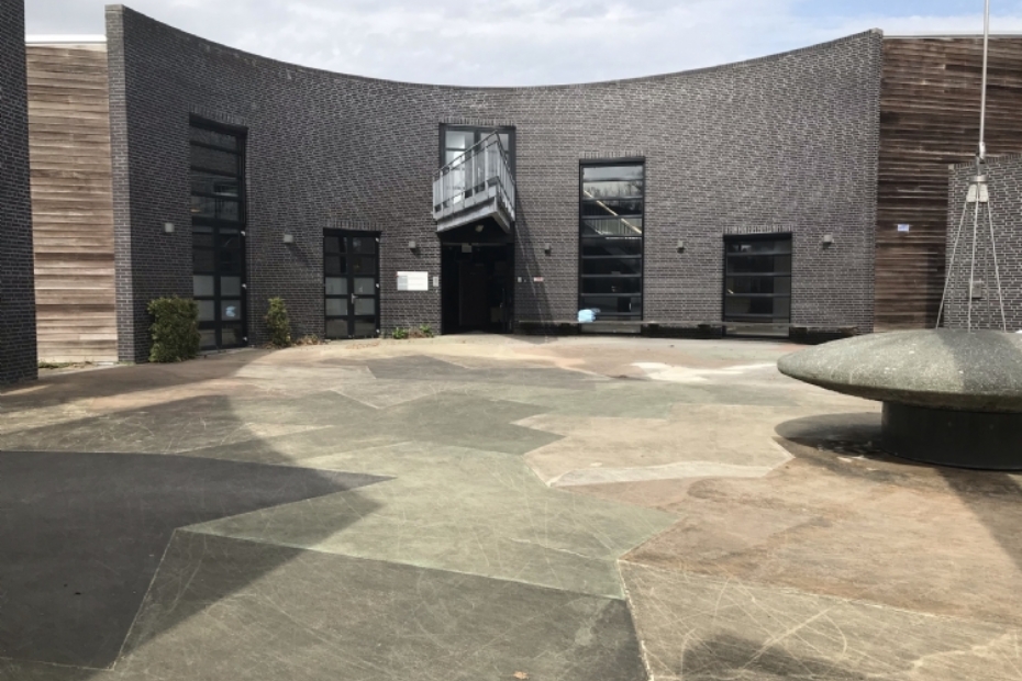 Foto v��r de herinrichting